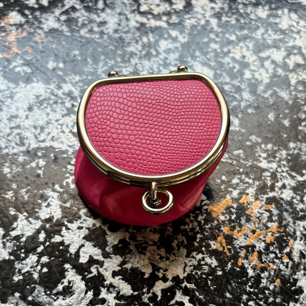 Neiman Marcus Pink Leather Kiss-Lock Coin Purse with Gold Tone Frame